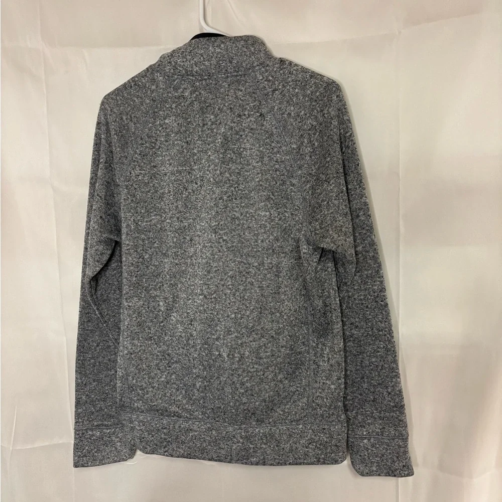 New with tags, men’s size small fleece jacket, #G917